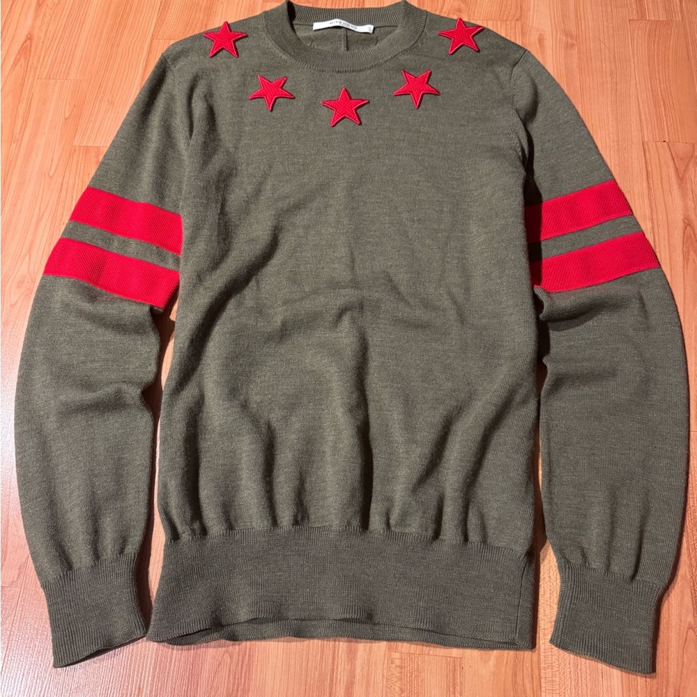 SOLD Givenchy Star sweater by ricardo tisci